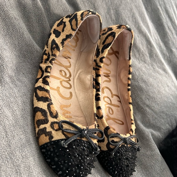 Sam Edelman leopard flats - Picture 2 of 10